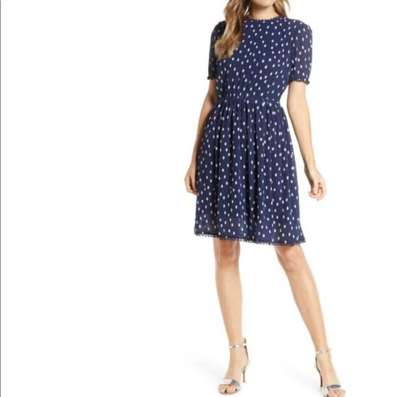 1901 Nordstrom Polka Dot Crinkle Chiffon Fit Flare Dress size Medium Petite - Picture 4 of 14